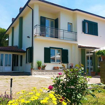 Bed And Breakfast Romantica Evasione Sutri Buitenkant foto