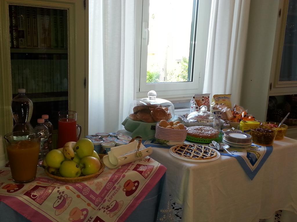 Bed And Breakfast Romantica Evasione Sutri Buitenkant foto