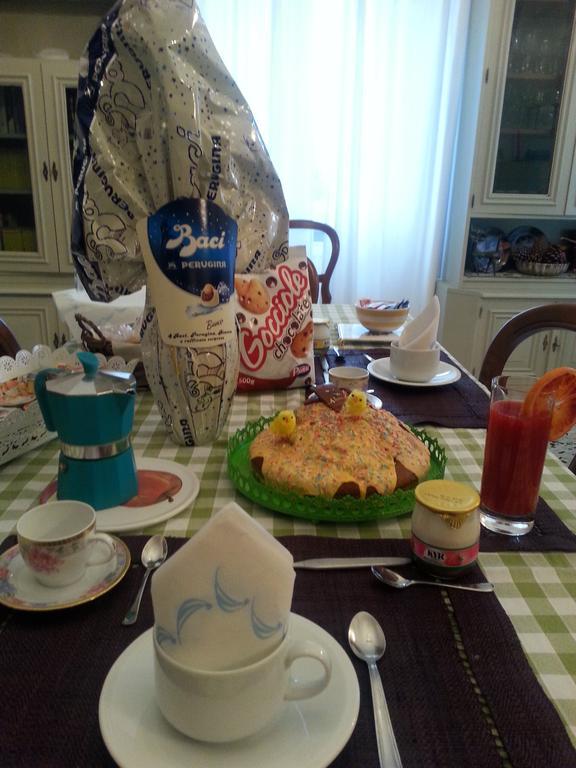 Bed And Breakfast Romantica Evasione Sutri Buitenkant foto
