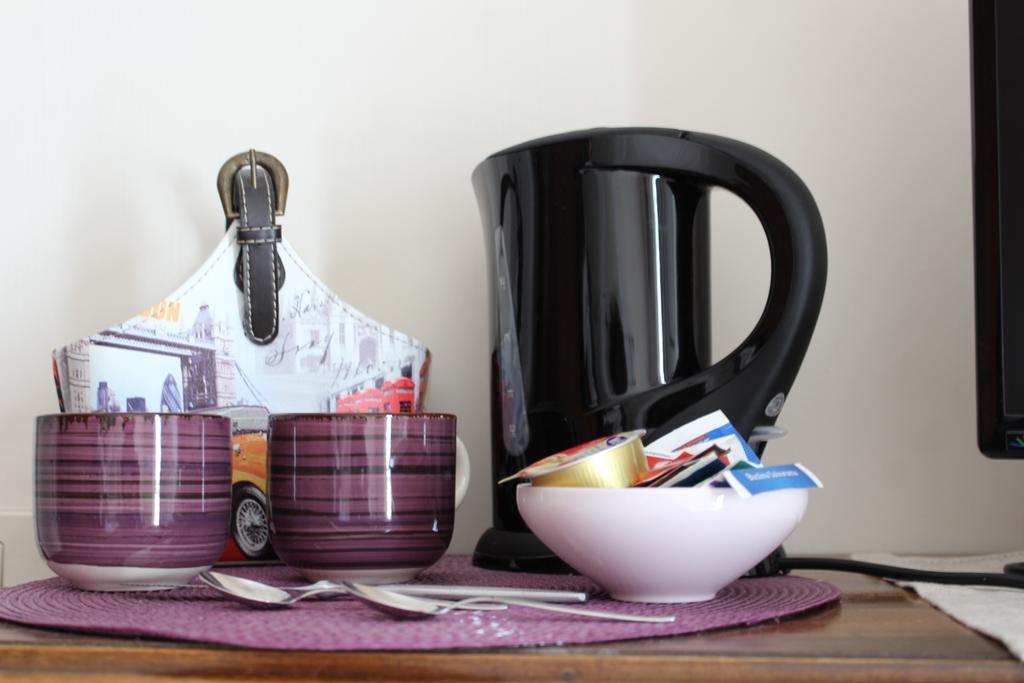 Bed And Breakfast Romantica Evasione Sutri Buitenkant foto