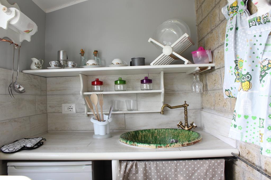 Bed And Breakfast Romantica Evasione Sutri Buitenkant foto
