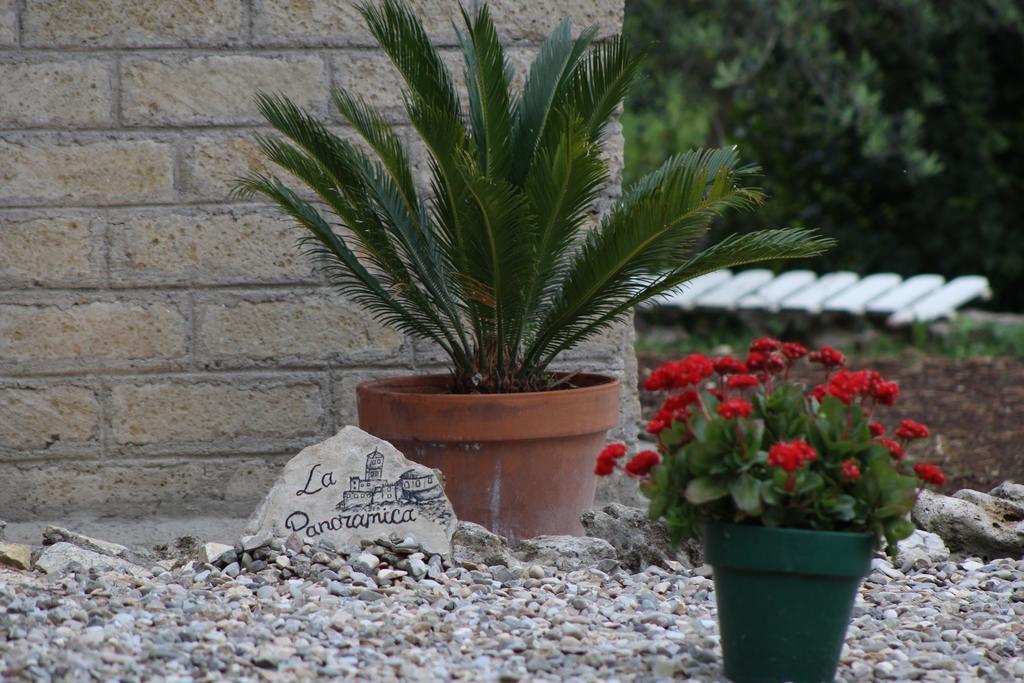 Bed And Breakfast Romantica Evasione Sutri Buitenkant foto