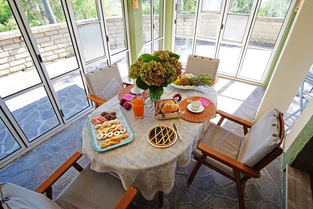 Bed And Breakfast Romantica Evasione Sutri Buitenkant foto